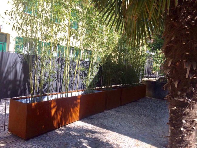 Planen von Pflanzgefäßen in Cor-Ten