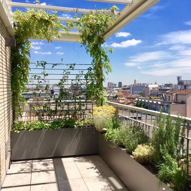 Floriere-armeedi-vasi -u-misura