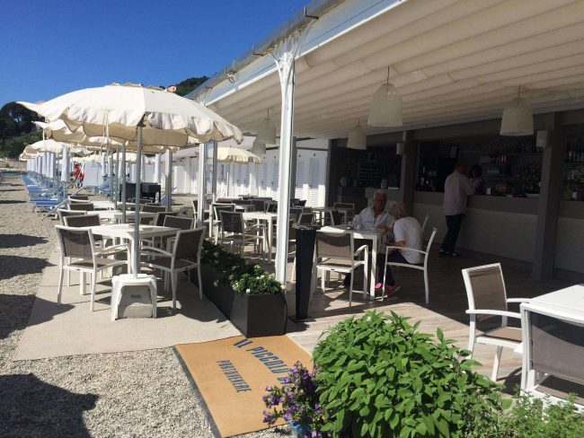 Aluminum planters powder coated for premises