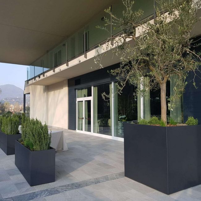 Fioriere separè in alluminio da esterno