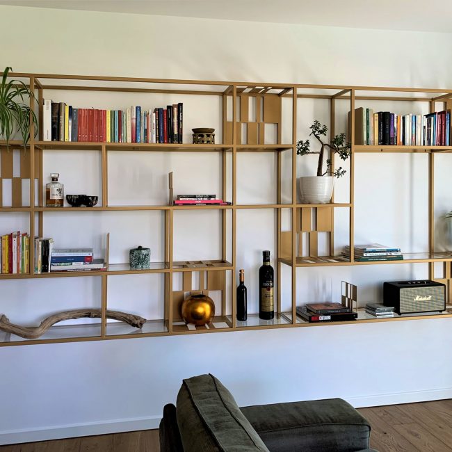 Libreria In Metallo